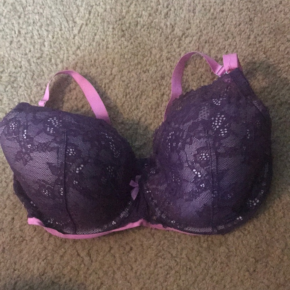 34 DDD Victoria’s Secret Demi bra